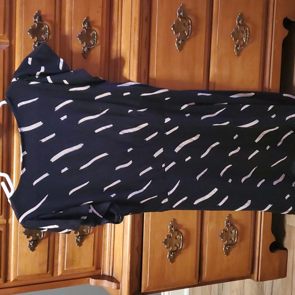 Dress - Picture 5 of 5